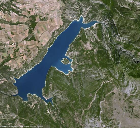 2.Lac de Sainte-Croix Satellite image from SPOT 6_7